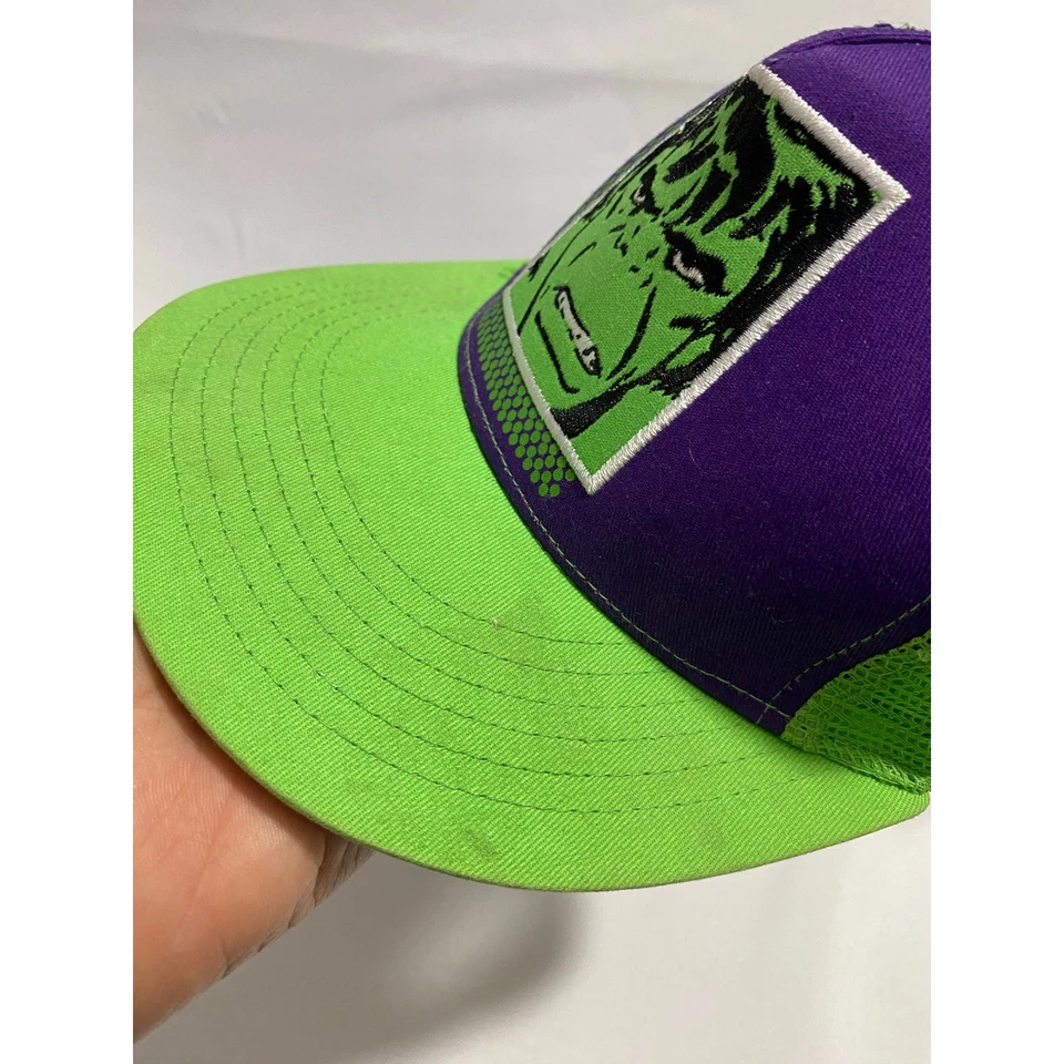 Sombrero ajustable verde vintage con espalda a presión The Incredible Hulk de Marvel Comics Foto 3 de 4