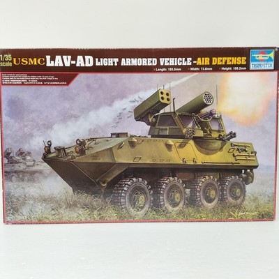 Trumpeter 135 USMC LAV-AD gebraucht