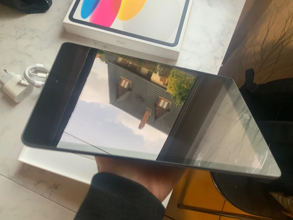 Apple iPad (7th generation) · 32GB · Wi-Fi, photo 3 sur 4