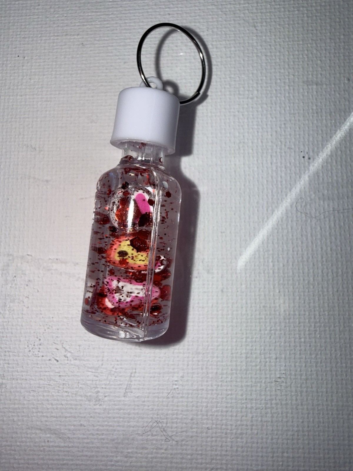Liquid shaker bottle keychain