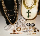Vintage 23Pc MANY DESIGNER COSTUME JEWELRY LOT Marvella-Essex-Lisner-C Trifari — photo 2
