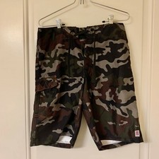 HAWAIIAN STYLE Camo Cargo Shorts Swim Trunks Sz 29 Small S