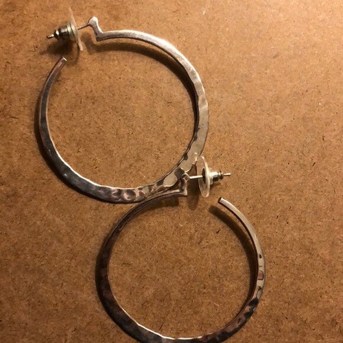 Pendientes de aro martillados de plata de ley 925 difíciles de encontrar Silpada P1287 PENDIENTES POPULARES - Imagen 9 de 12