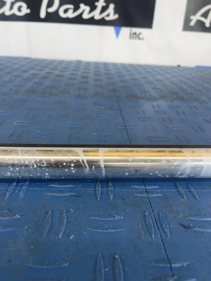 13 Durastar 4400 Left Exterior Grab Bar Chrome - Image 3 of 4