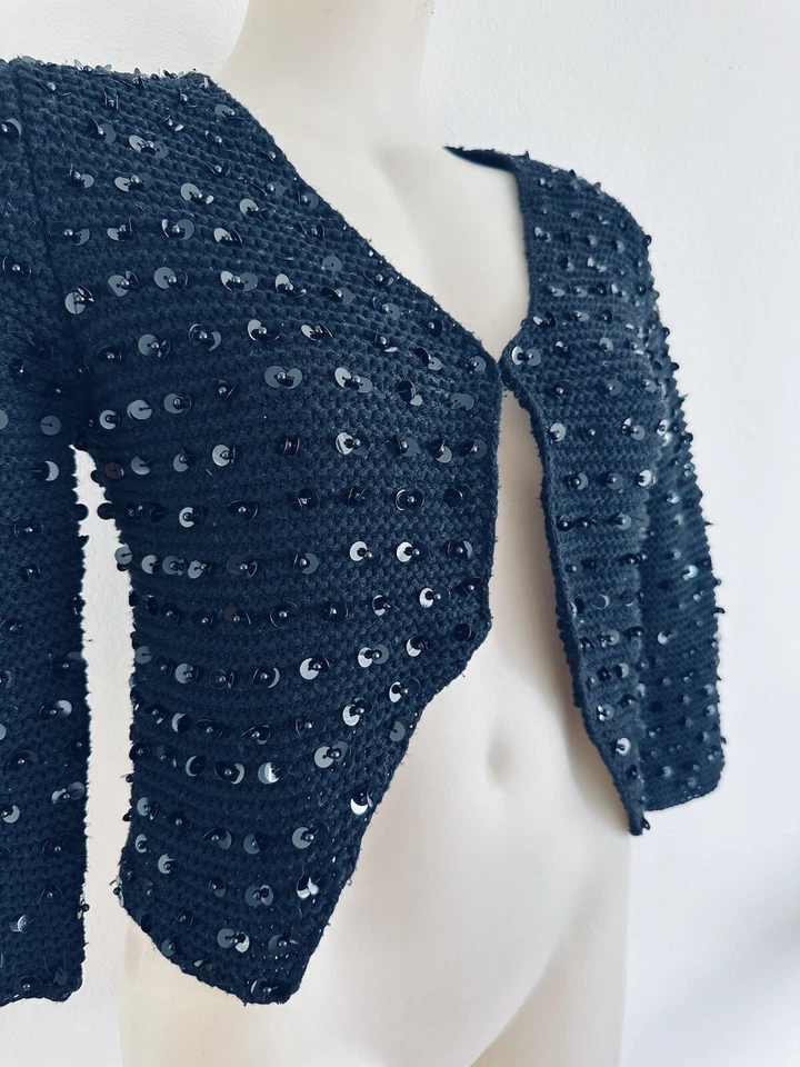 Cárdigan corto ALEXANDER MCQUEEN negro con cuentas algodón lentejuelas bolero noche talla M Foto 2 de 4