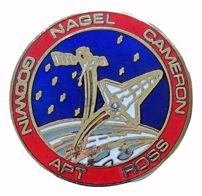 PIN Winco OFFICIAL NASA Space Shuttle STS-37 ATLANTIS vtg Cloisonne enamel
