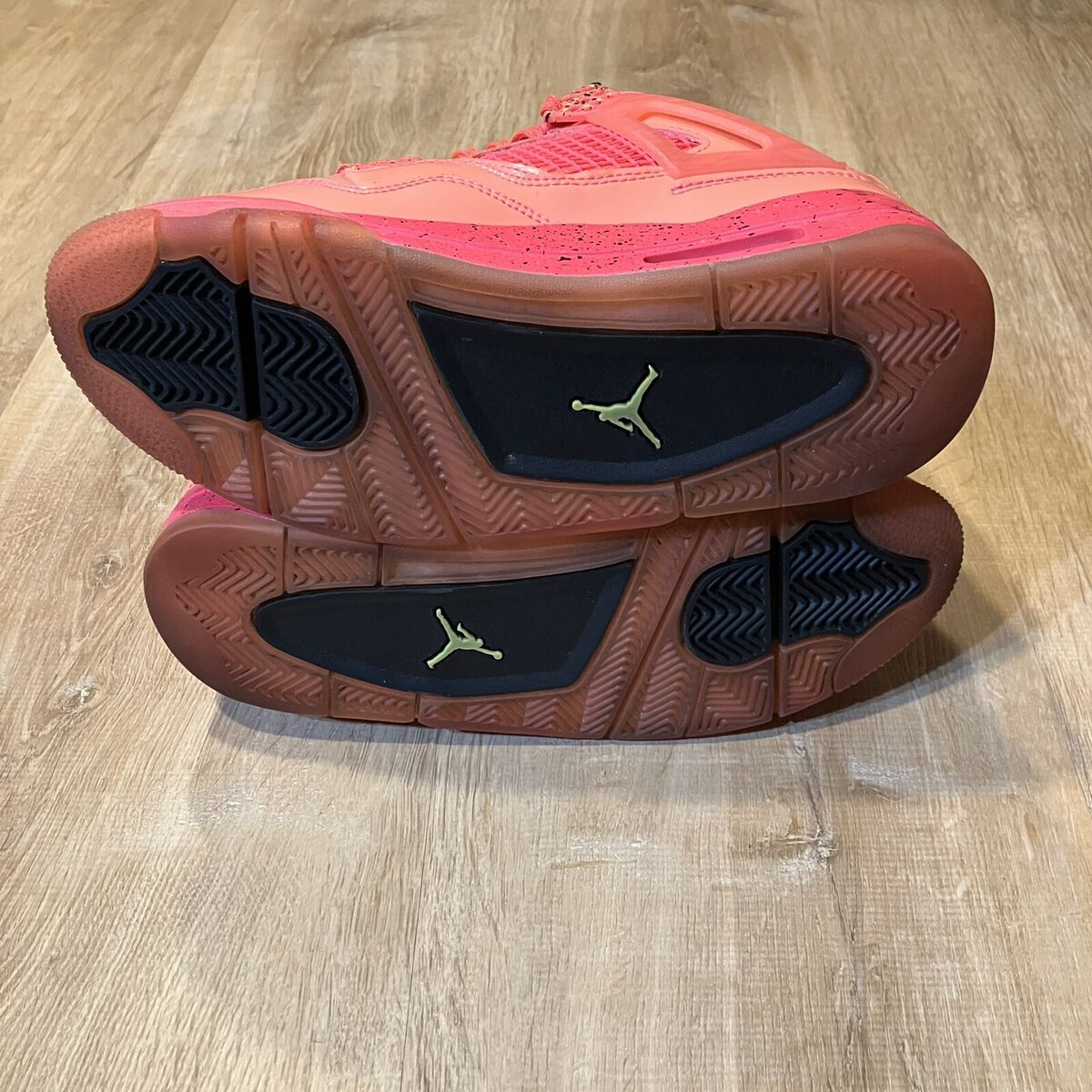 Nike Air Jordan 4 Retro NRG Hot Punch 2019 Womens Size 7.5 Nike Air Jordan 4 Retro NRG Hot Punch 2019 Womens Size 7.5