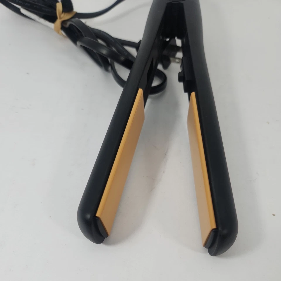 CHI Air Compact 3/4" Ceramic Dual Voltage Travel Flat Iron CA2013 - Image 3 of 4