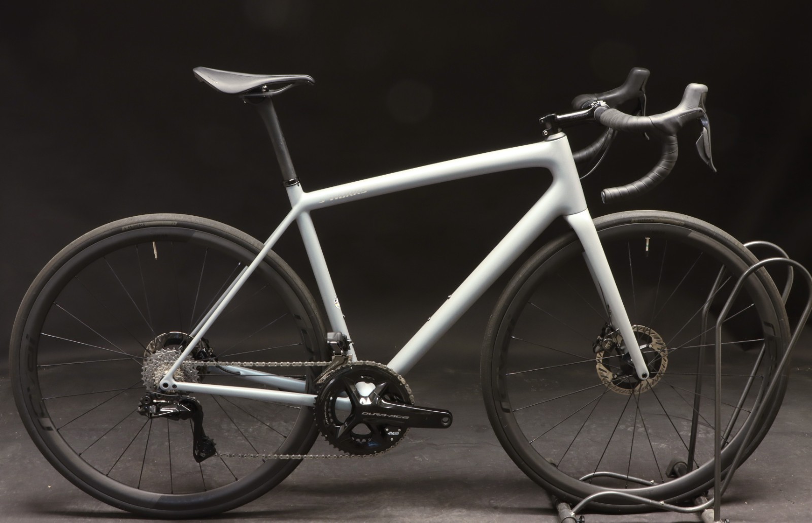 2022 Specialized S-WORKS Aethos Dura-Ace Di2 Carbon Bike 56cm Cool Grey Demo