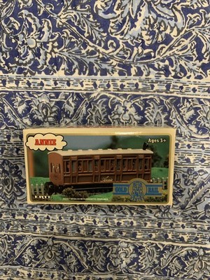 VINTAGE 1993 ERTL GOLD RAIL SERIES ANNIE IN BOX
