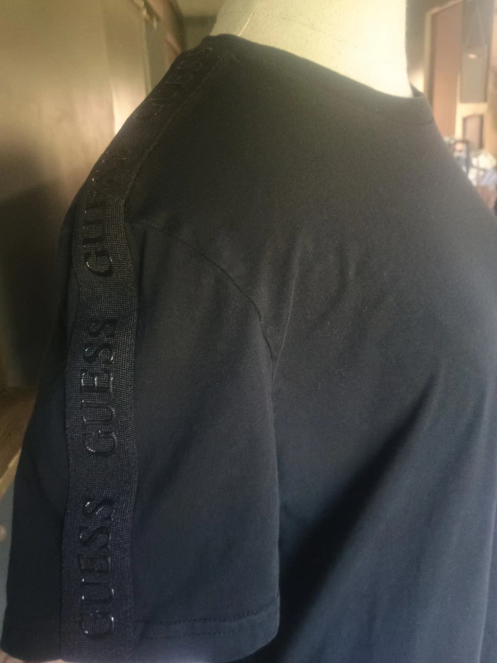 GUESS Los Angeles Embossed Logo Shoulder Tape T-Shirt Men's M Black - Image 2 of 4