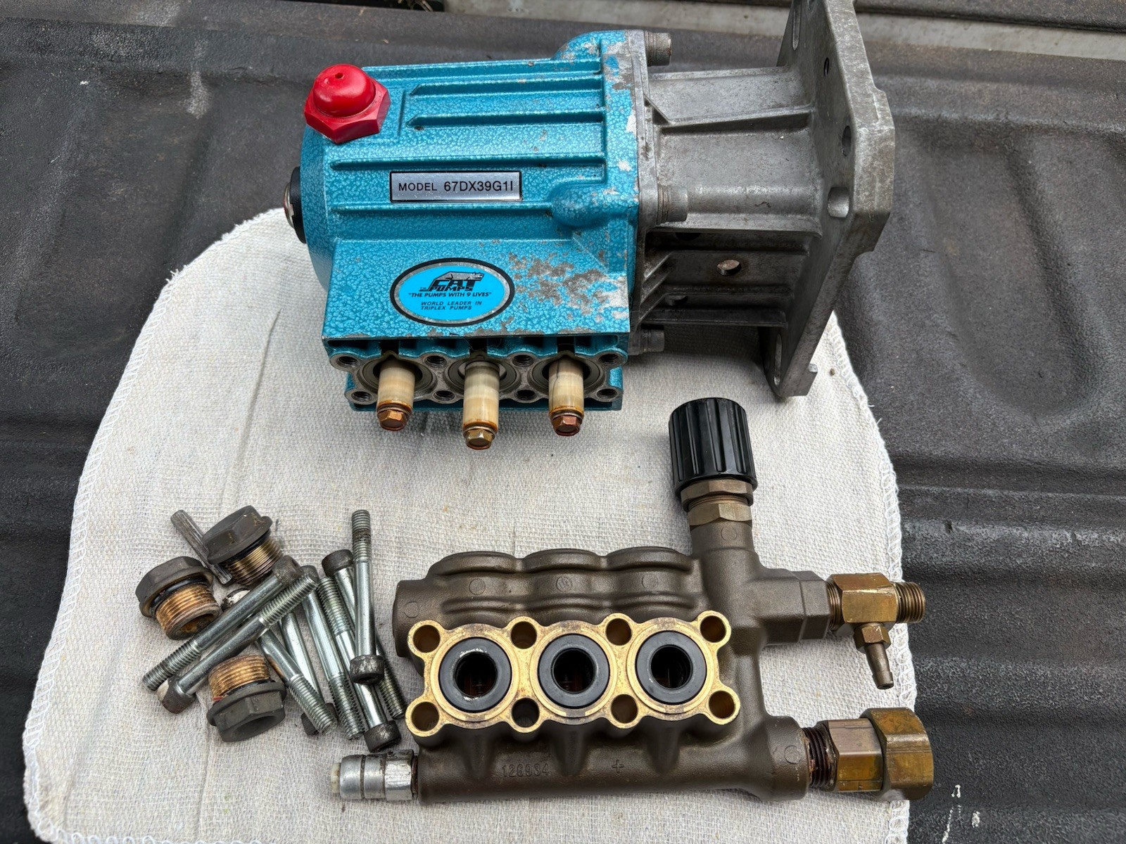 Cat Pumps 67DX39G1I Direct Drive 3.5GPM 4K PSI *PARTS/REBUILD* Pressure Washer