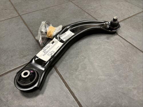 Genuine Right Front Lower Control Arm Wishbone For NISSAN Serena C25 C26 2010-16 - Picture 2 of 8