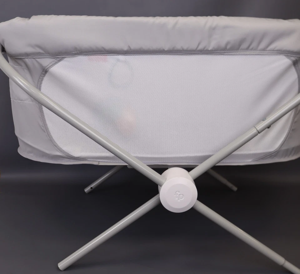 Cuna Fisher-Price Soothing View Vibe - Moonlight Forest Plegable Portátil Foto 4 de 4