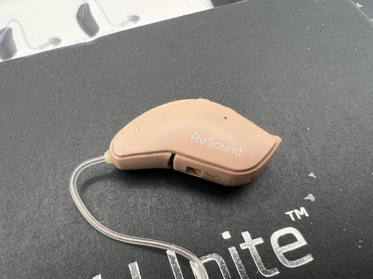 Resound Hearing Aids 203-JN903 W/ Remote And Accessories | eBay