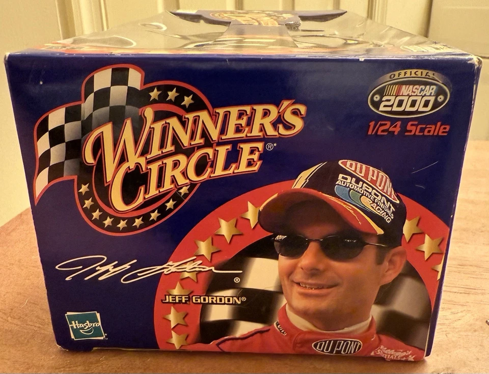 2000 Winners Circle JEFF GORDON #24 DuPont Monte Carlo 1:24 NASCAR Car NEW - Image 3 of 4