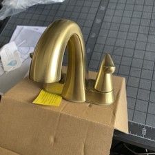 Pfister Willa Bathroom Faucet, 4" 2-Handle, 3-Hole Centerset LF-048-MALBG