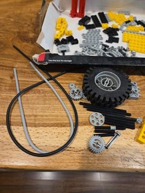 LEGO TECHNIC: Universal Set (8040)