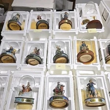 Franklin Mint John Wayne Hand Painted Resin Figurine assortment read description