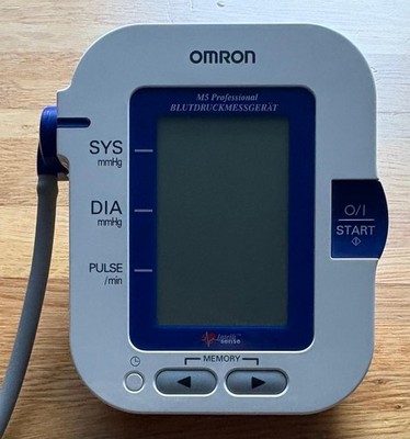 OMRON M500 Professional Intelli Sense Oberarm Blutdruckmessgerät HEM-7361T-D