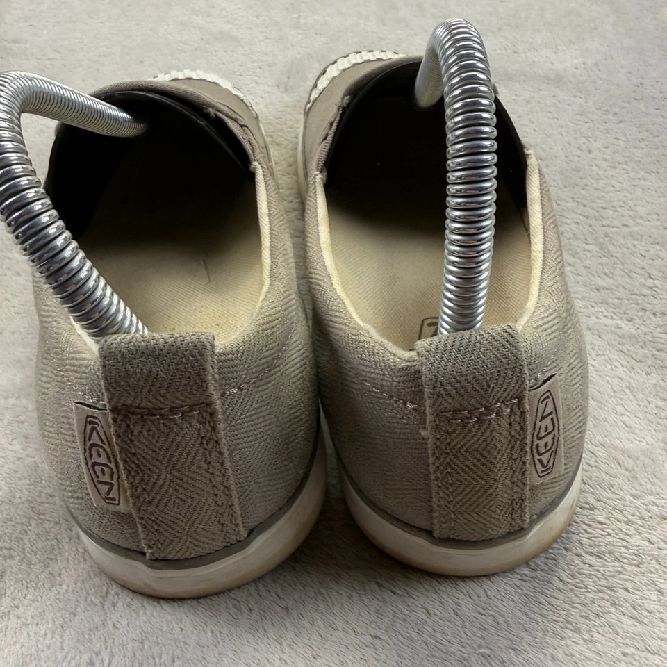 Keen Shoes Para Mujer 7.5 Elsa Sin Cordones Gris Espiga Lona Tenis Cómodos Foto 4 de 4