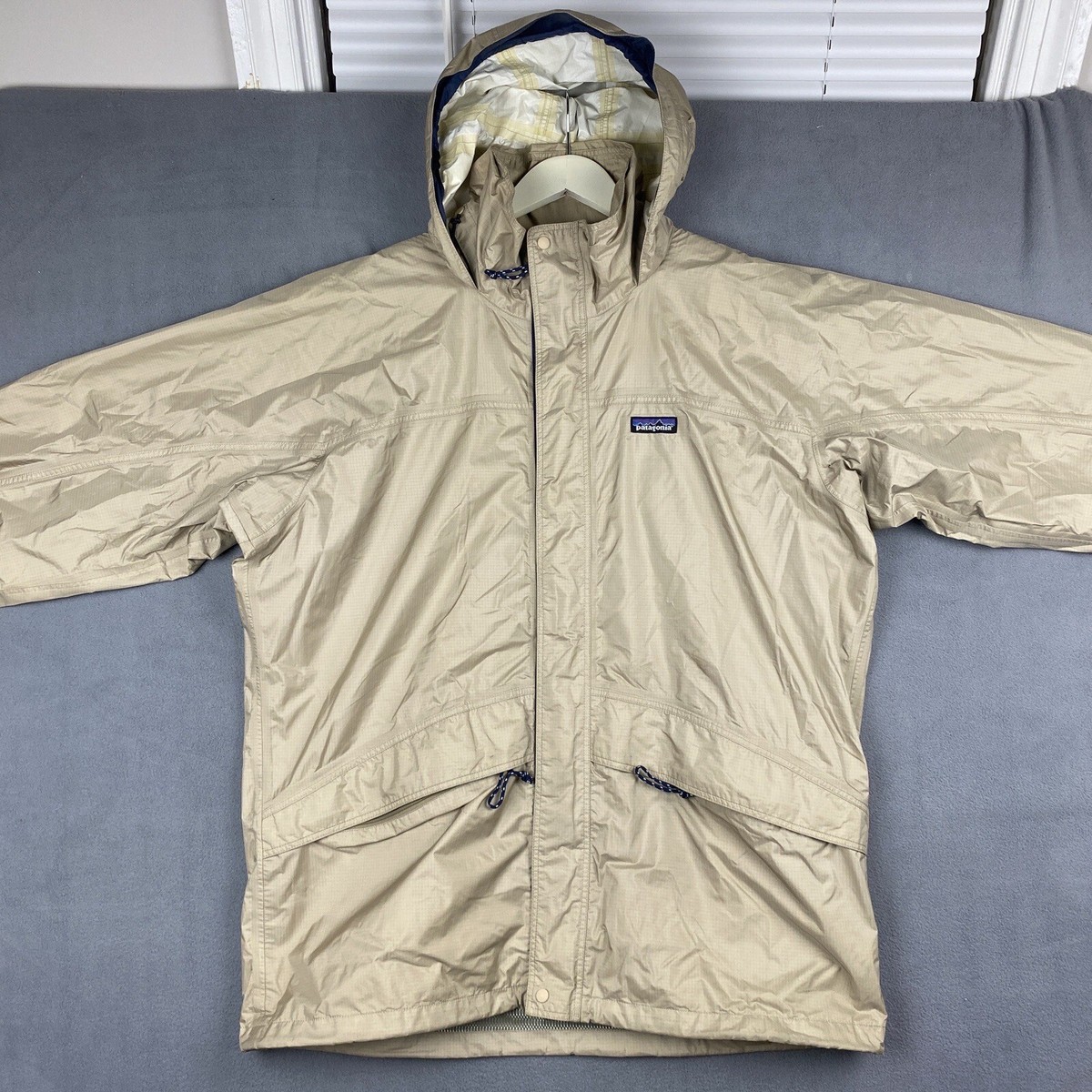 PATAGONIA Jacket Mens L Beige Full Zip Windbreaker Parka Hooded