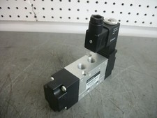 PARKER COMPAIR 1/4 SOLENOID SPRING VALVE 8MM501.K32 115VOLT 4WATT NEW