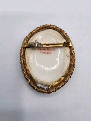 Broche Ovale Laiton Et Porcelaine De Limoges - Décor Profil De Femme, Vintage XXème - Occasion