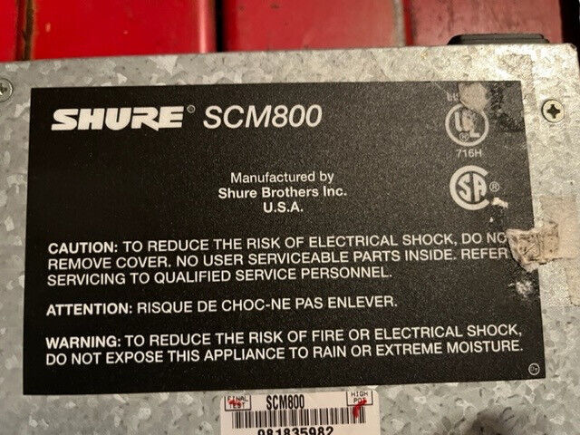 Shure SCM800 8 Channel Line/Mixer   parts only/ needs repiar