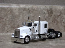 DCP 1/64 White Kenworth W900 Semi Truck Farm Toy