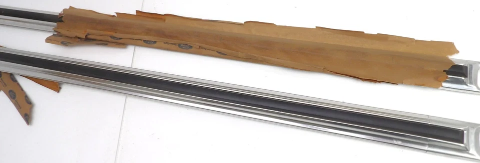 Ford F100 F150 F250 F350 1973-1979 nuevo caja derecha+derecha carrocería trasera molduras superiores Foto 4 de 4