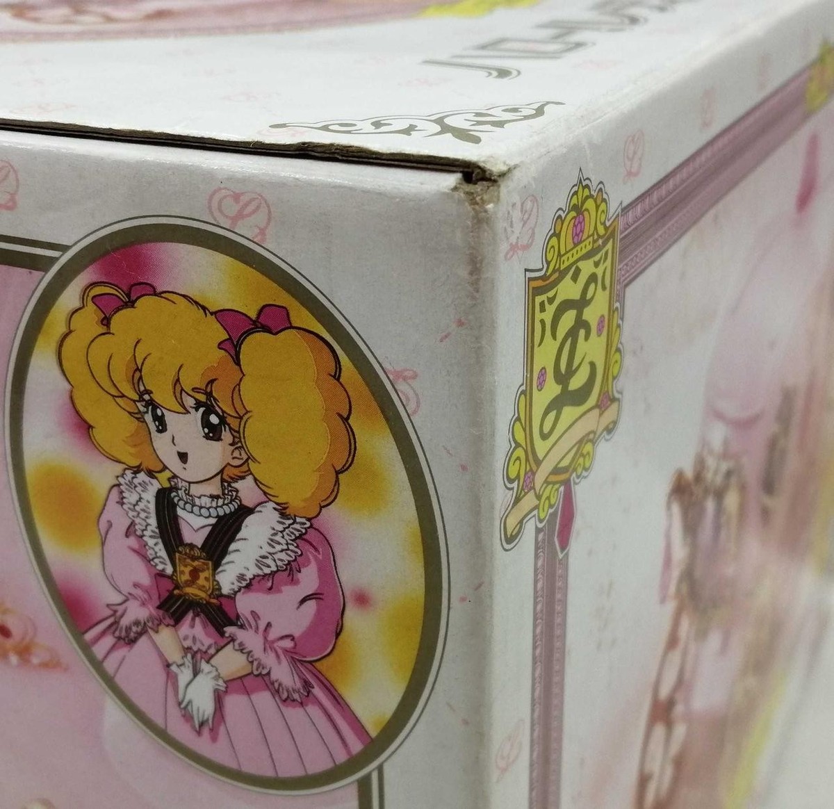 Bandai Hello! Lady Lynn Jewel Carriage Pearl Dresser Music Box