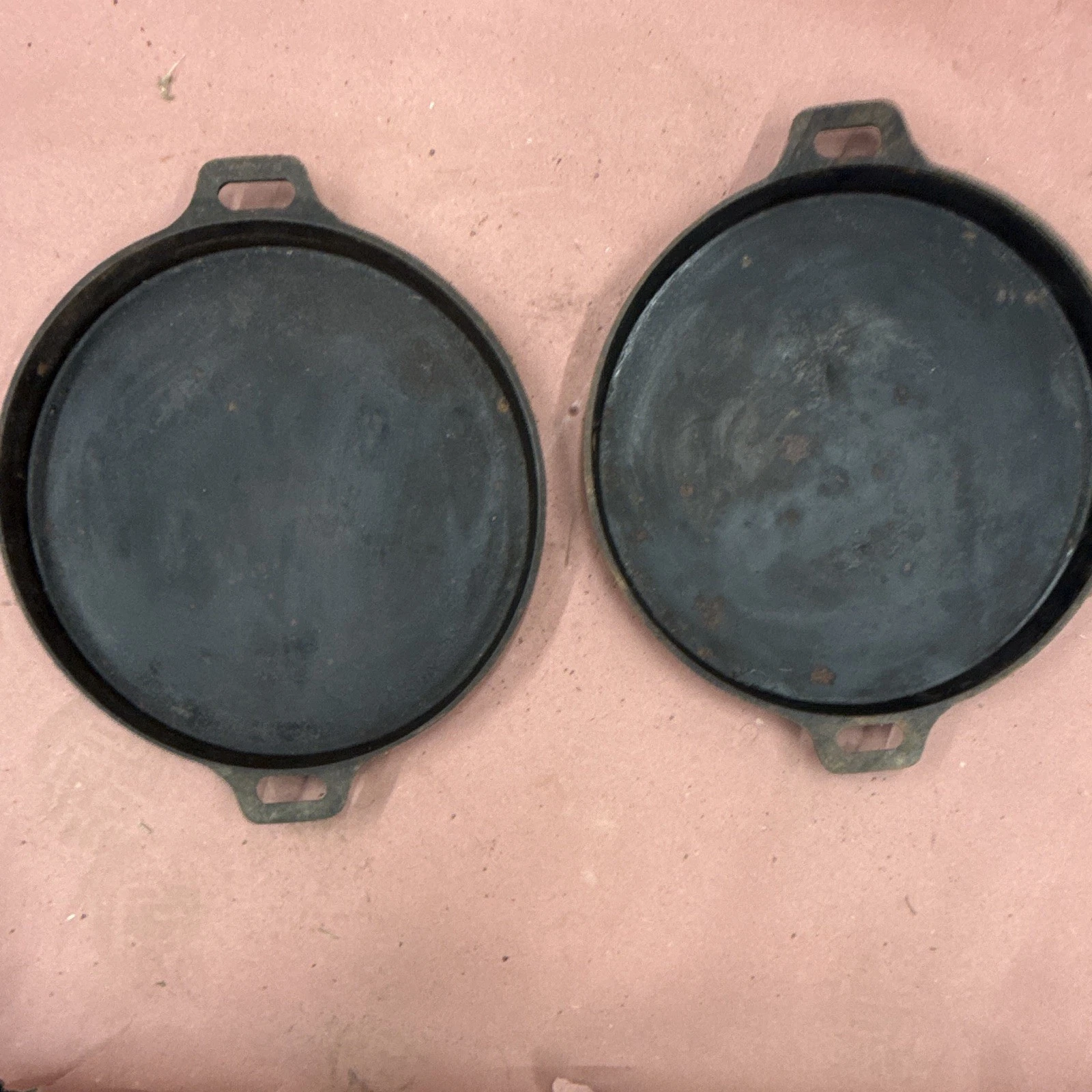 2pc Cast Iron Round Griddle/Comal Pans Double Handle Black 13 in Non-Stick