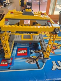 LEGO CITY: Deep Sea Operation Base (60096)