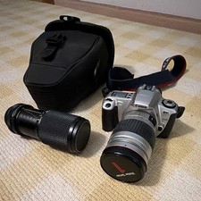 Canon EOS Rebel 2000 35mm SLR Film Camera Silver/Black w/ Vivitar Lens Case