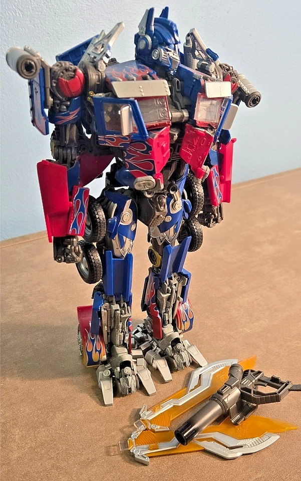 Rare 2017 Transformers MPM-4 Movie Masterpiece OPTIMUS PRIME metal/plastic Tomy - Image 2 of 4