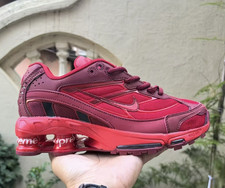 Nike Herren Low Top Sneaker rot Schnürung EU...