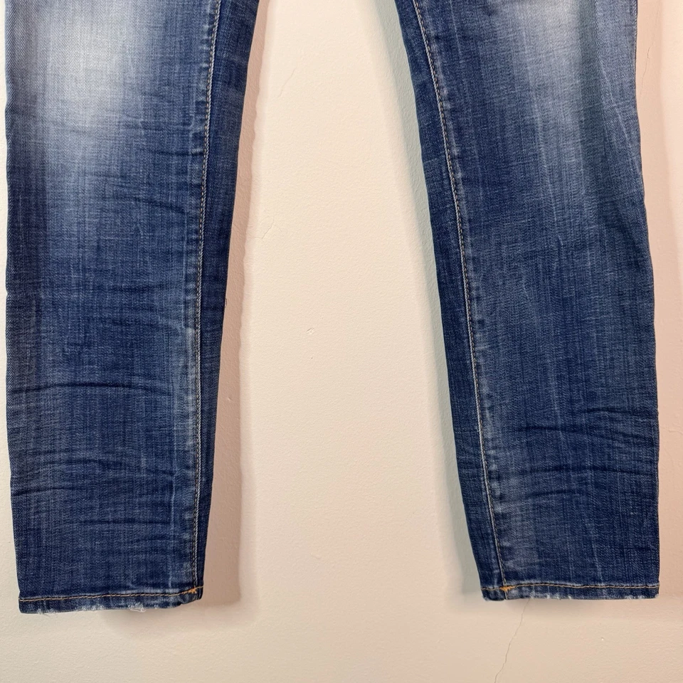 NWT Dsquared2 Jennifer Cropped Low Rise Jeans Distressed Blue Medium Wash Size 2 - Image 4 of 4