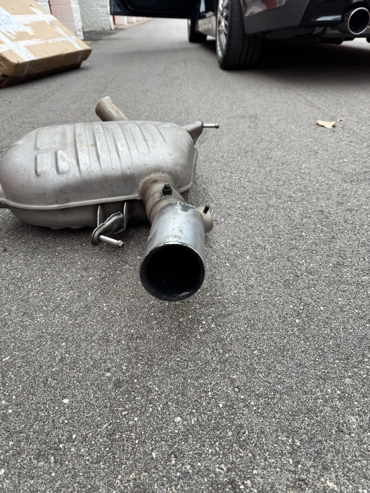 ✅ 07-10 OEM BMW E90 E92 E93 335i N54 Silenciador de escape Boysen con juego de puntas Foto 4 de 4