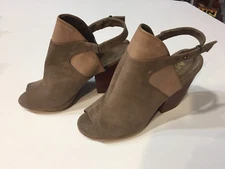 NEW MIA ESPERANZA SPRING TAUPE TAN SUEDE OPEN TOE HEEL 4 1/2 SANDAL SZ 8