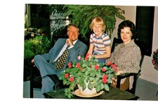 Jimmy, Rosalynn & Amy Carter on Mother Allie's Porch, Plains, GA Postcard