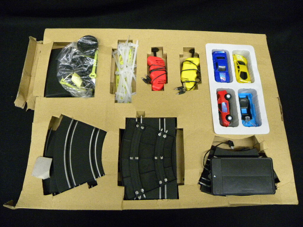 New Vtg EXCITE Thunder Road Racing Track Set 4 Car Bodies Battery