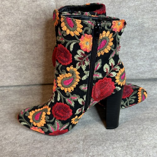 Wild Diva Boot Floral Y2K Embroidered Lounge Ankle Bootie Size 8 - Picture 8 of 8