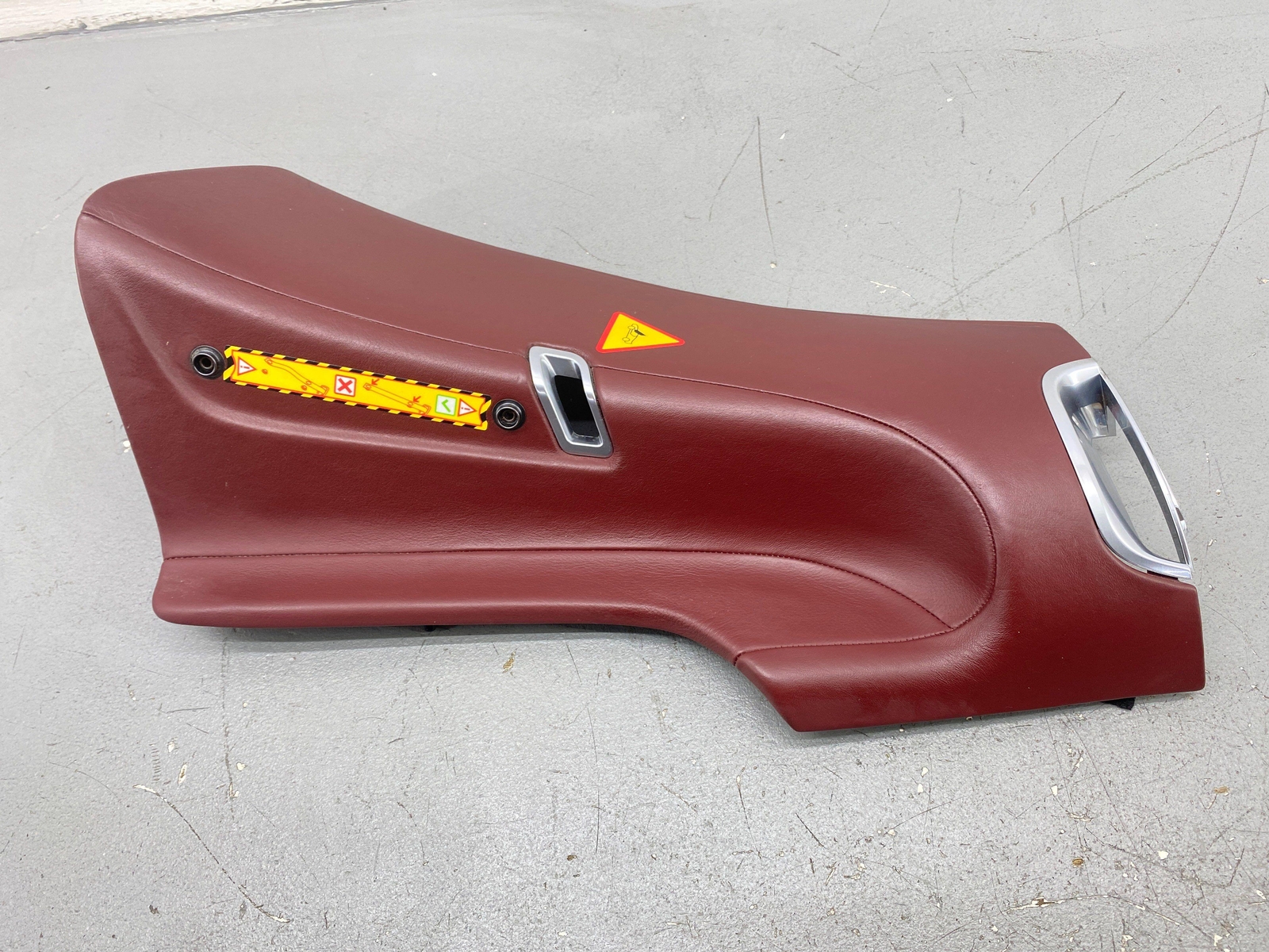 2020-2023 MCLAREN GT REAR RIGHT B PILLAR TRIM PANEL COVER BAROLO RED 22NB277GP
