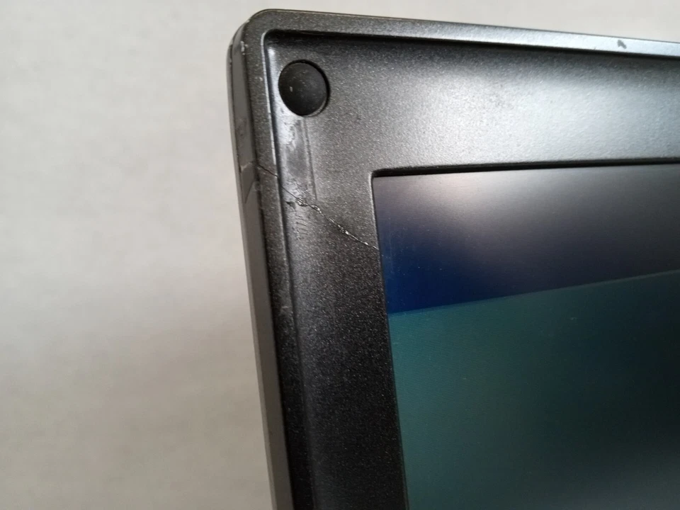 Dell Latitude D620 14" Laptop Intel Core Duo 2GB RAM 80GB WinXP RS232 -READ -RR - Image 3 of 4