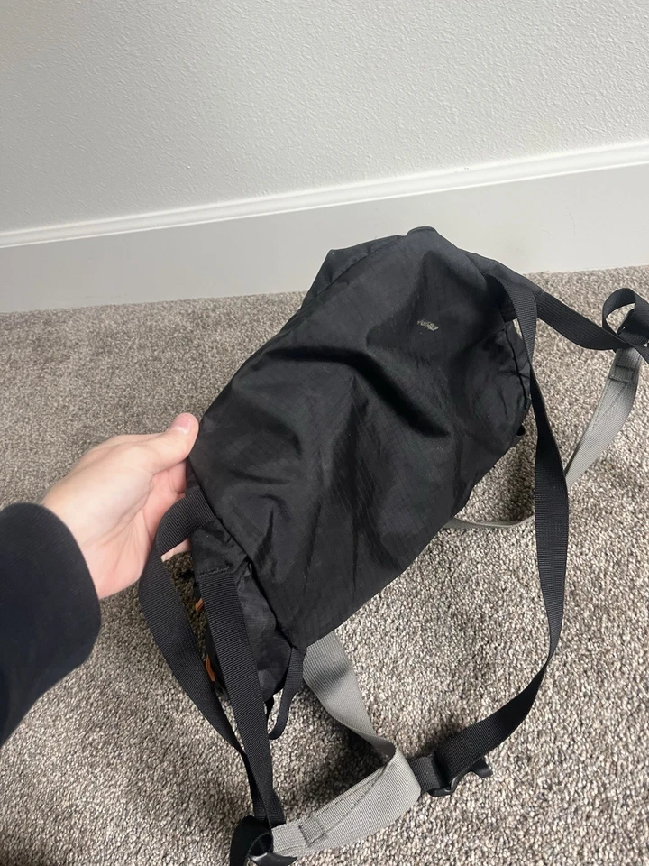 Arc'Teryx Cierzo 18 Hiking Backpack 18L Lightweight Black Used From Japan - Image 4 of 4