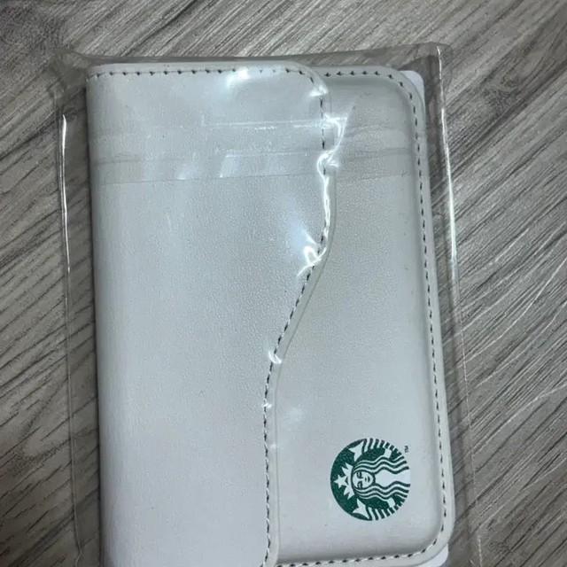 Unopened Starbucks 25th Anniversary Ivory Card Wallet