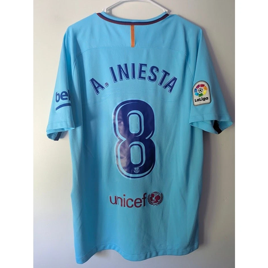 Preços baixos em Andres Iniesta Fc Barcelona Azul fã de Futebol