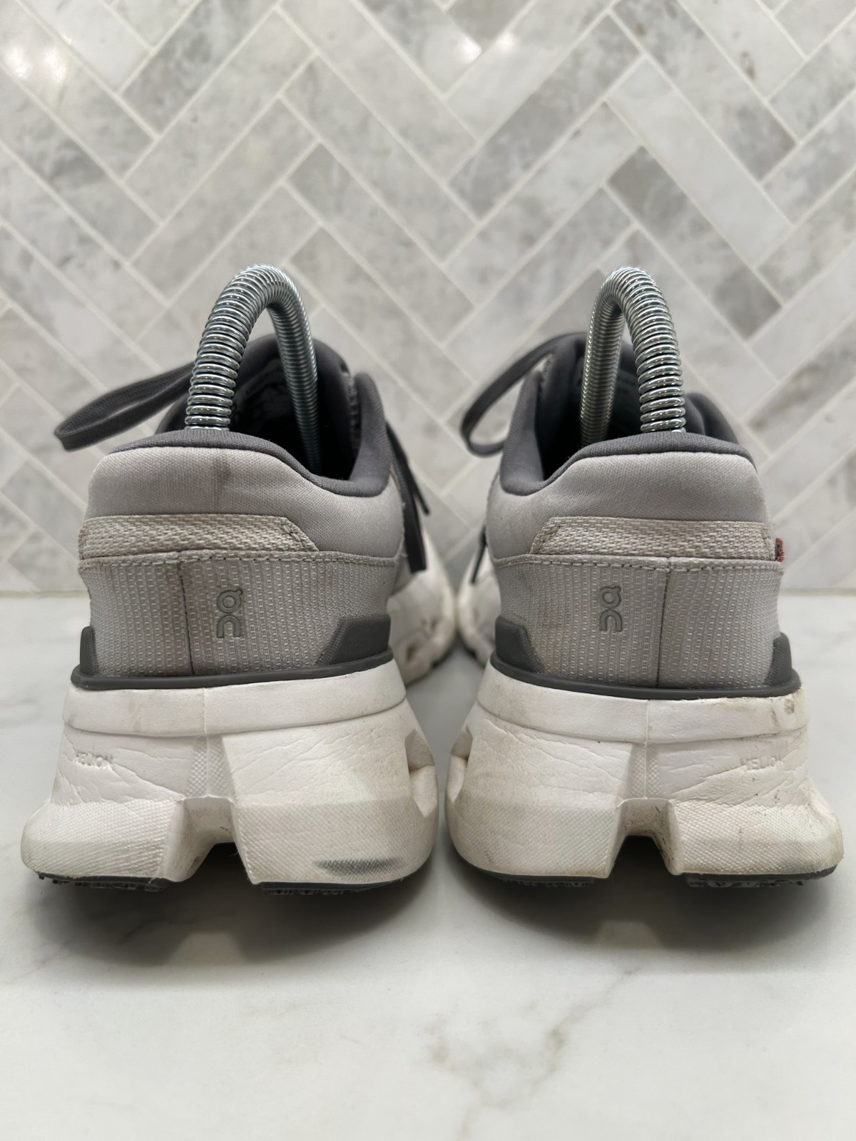 ON Cloud Running Cloudrunner 2 Sneakers Womens Si… - image 4