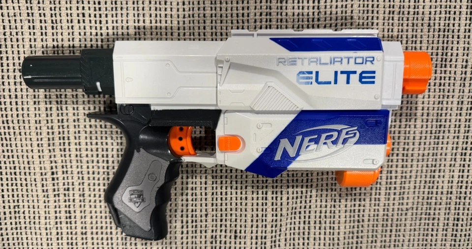 Nerf Gun Lot And More (different sizes, styles, colors, and prices) You pick. - Image 2 of 4